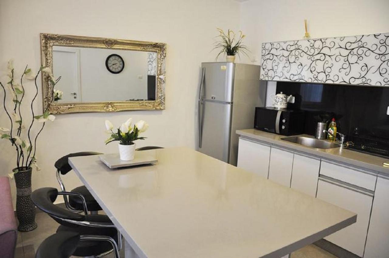 Gk Apartment Harmony Bat Yam Exterior photo