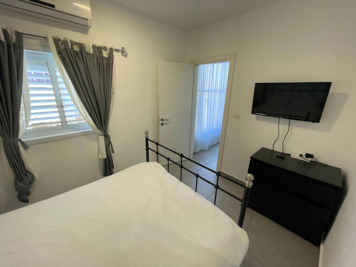 Gk Apartment Harmony Bat Yam Exterior photo