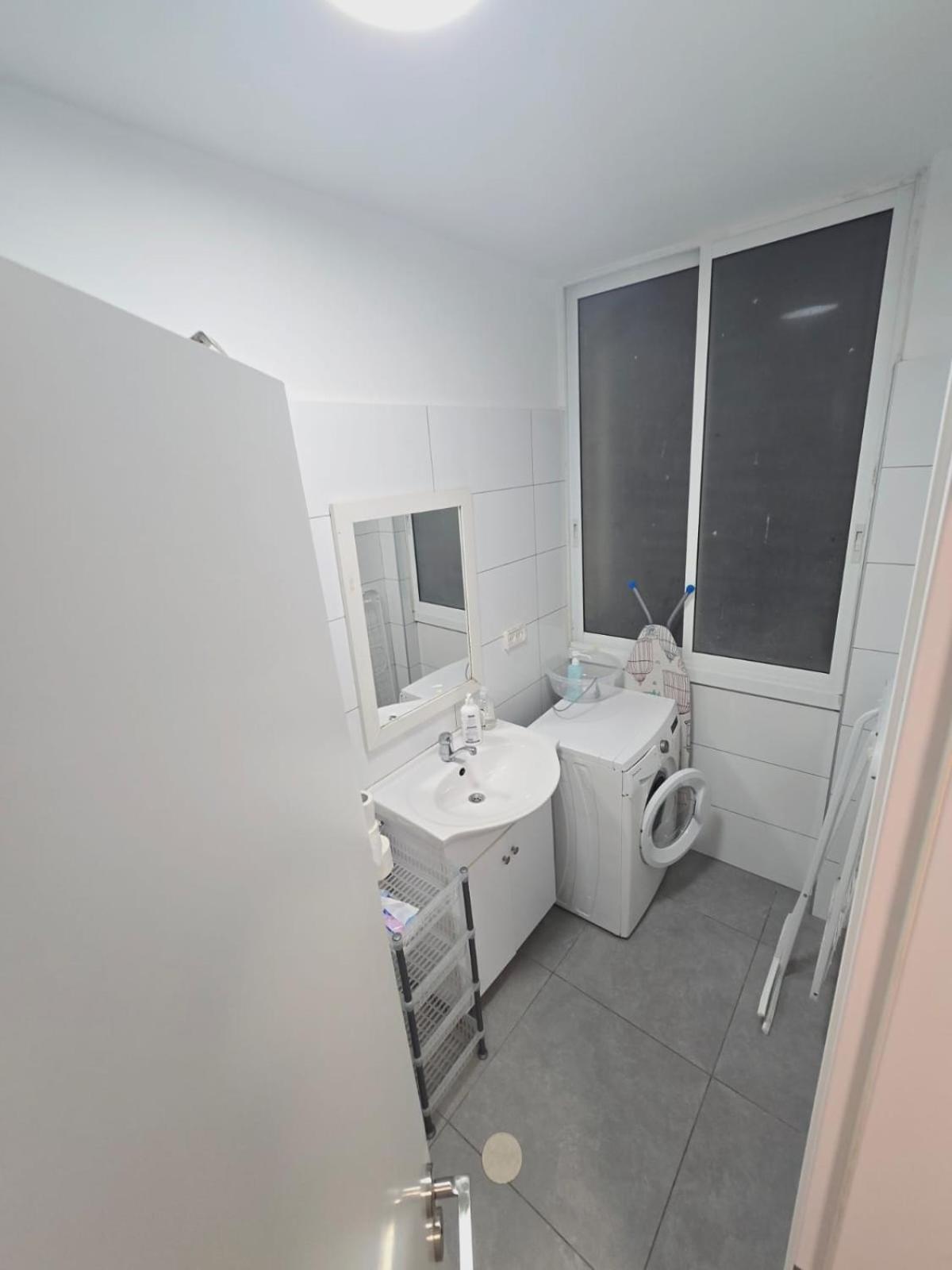 Gk Apartment Harmony Bat Yam Exterior photo